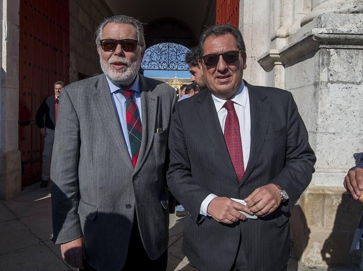 Salvador Blanco Rubio, vicepresidente del Instituto de Cooperación con la Hacienda Local de Córdoba, junto al presidente de la Fundación Cajasol Antonio Pulido