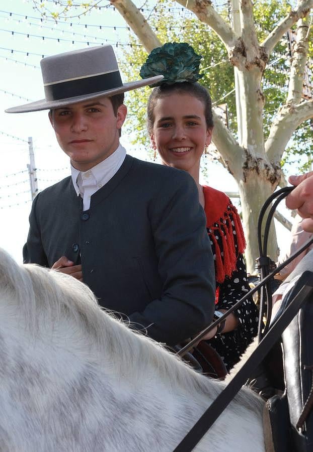 De paseo por el real: jueves de Feria con las ganas del primer día