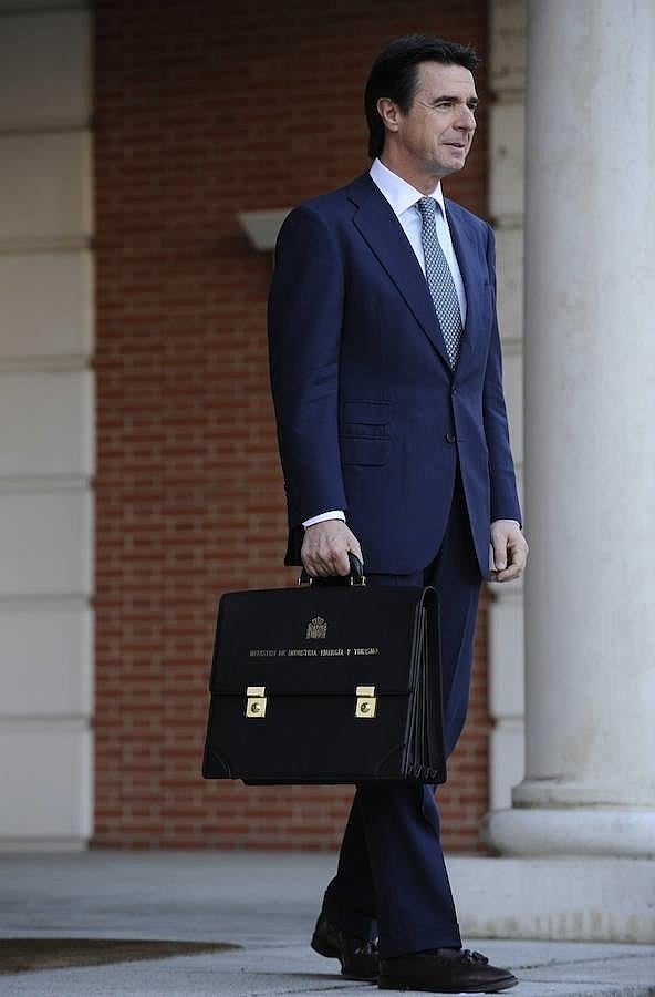 José Manuel Soria, con la cartera de Industria, Energía y Turismo, en sus primeros días como ministro en el año 2011. 