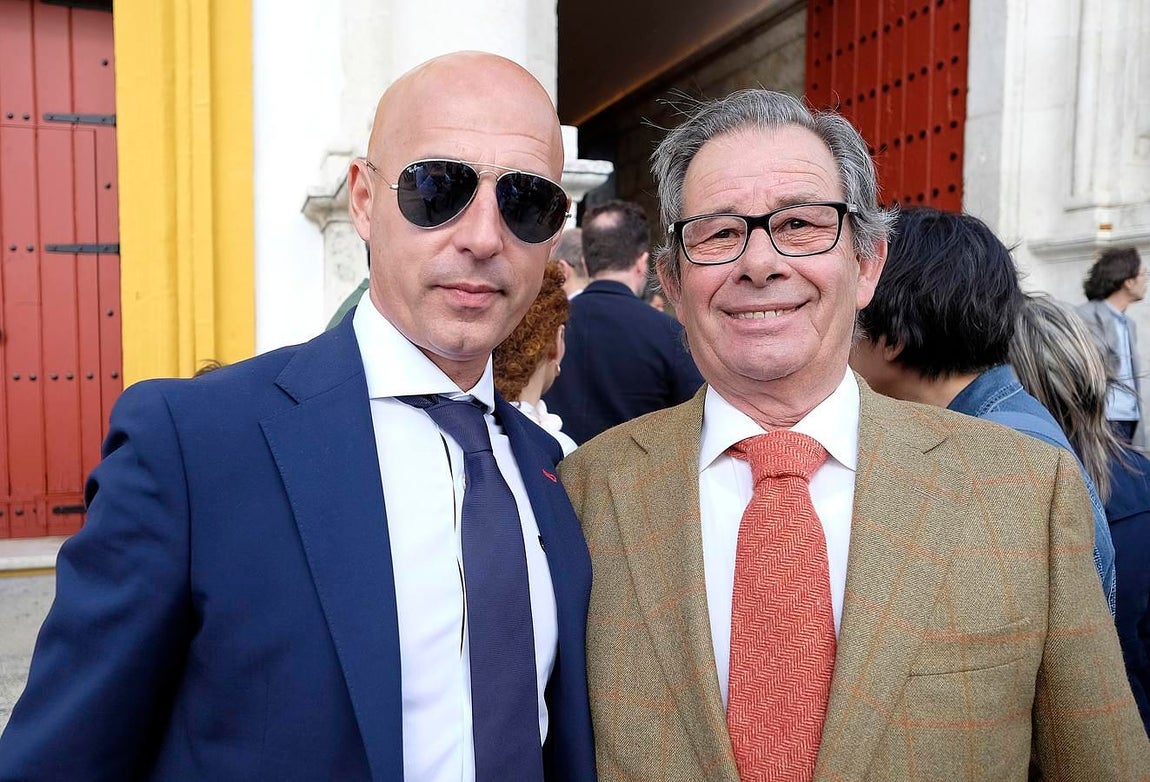 Viernes de farolillos en la Puerta del Príncipe