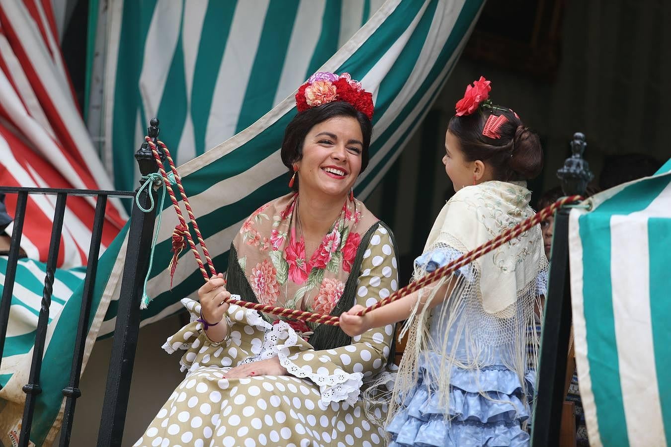 Un sábado de feria frío y lluvioso