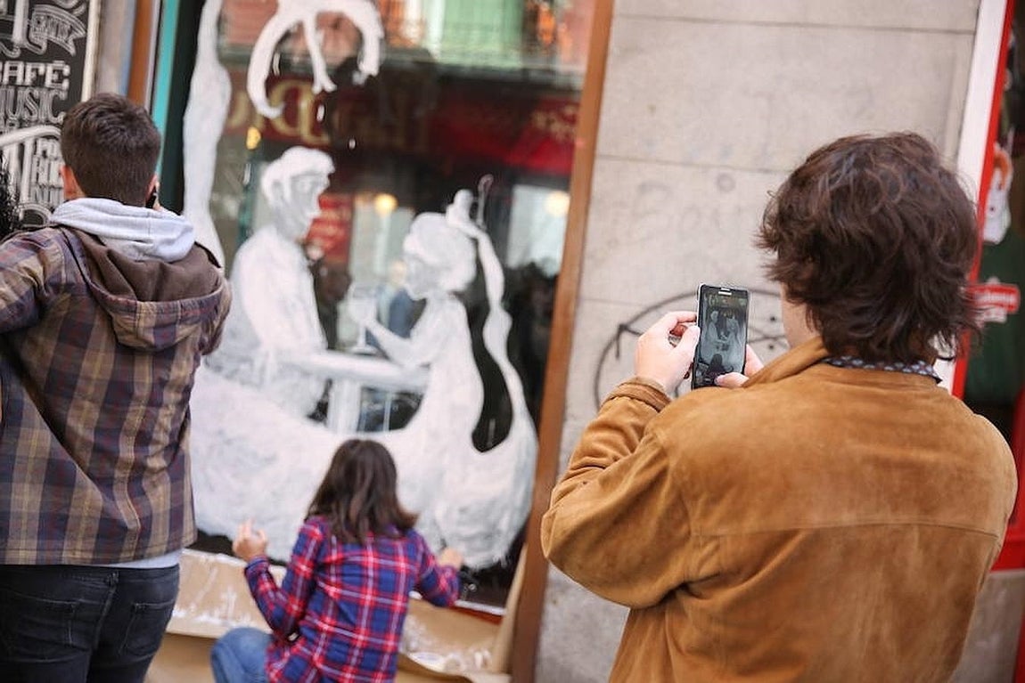 12.. A nivel europeo son otras capitales las que se toman como referencia de esta forma de expresión, desde Berlín a Londres pasando por París, y Madrid se une a este movimiento que permite que todo el mundo pueda disfrutar y tenga un contacto directo con el arte