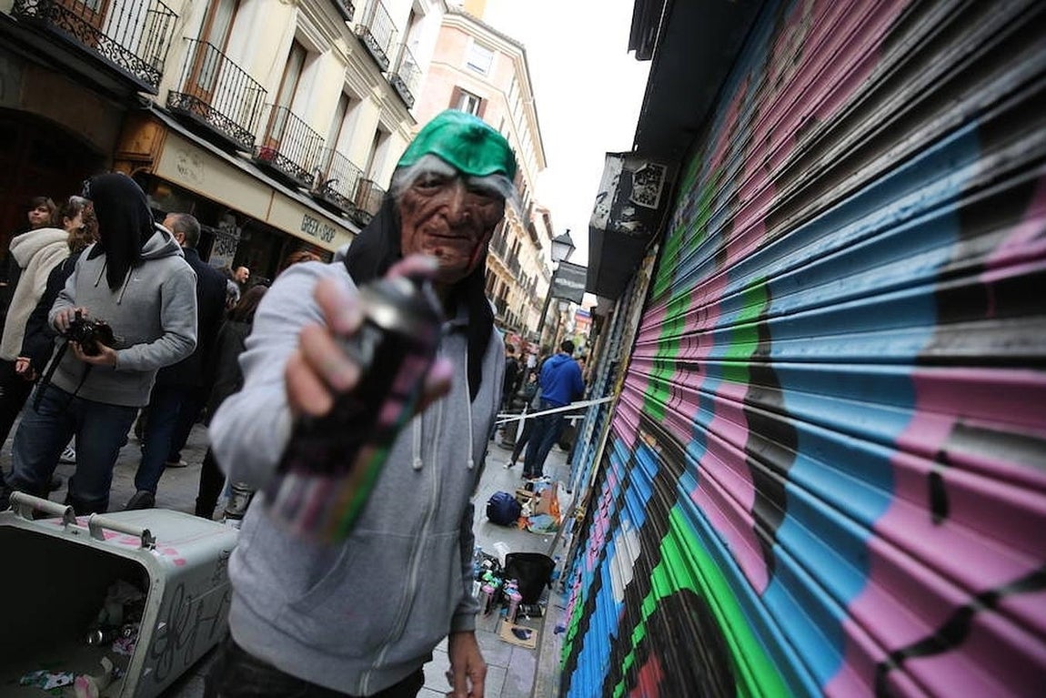 7.. Con el fin de premiar a los mejores artistas participantes, la organización hizo entrega de dos premios con valor de 500 y 300 euros para los mejores cierres