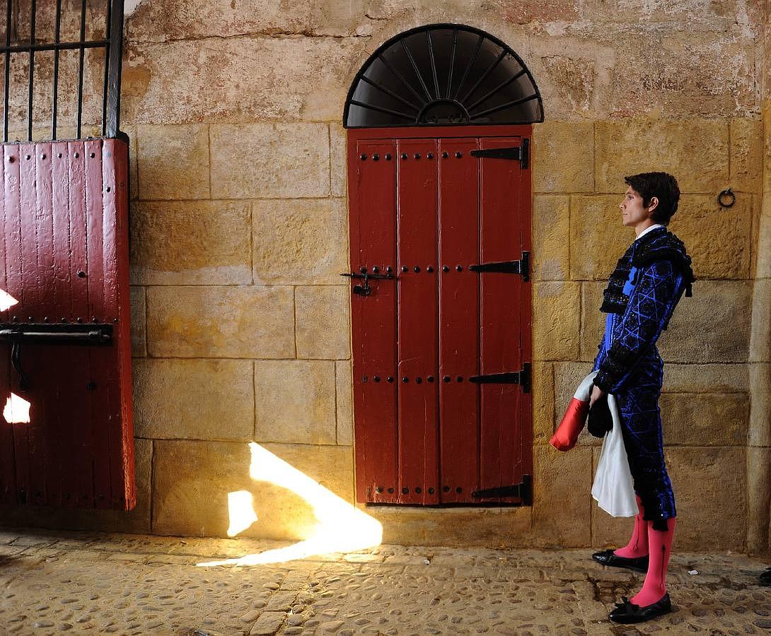 Las imágenes más llamativas de las corridas de la Feria de Abril (II)