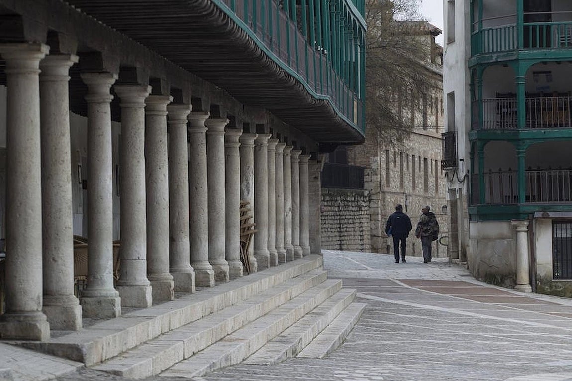 22. Columnata de los soportales de la plaza Mayor de Chinchón
