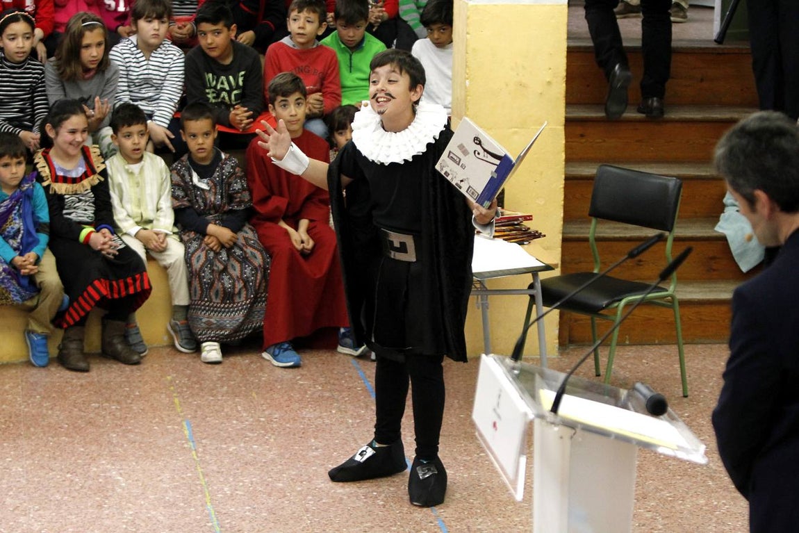 Los alumnos del colegio Jamie de Foxá celebran el Día del Libro
