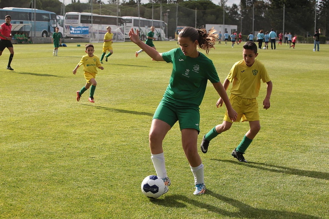 Fotos: Copa Diputación de escuelas de fútbol en El Rosal