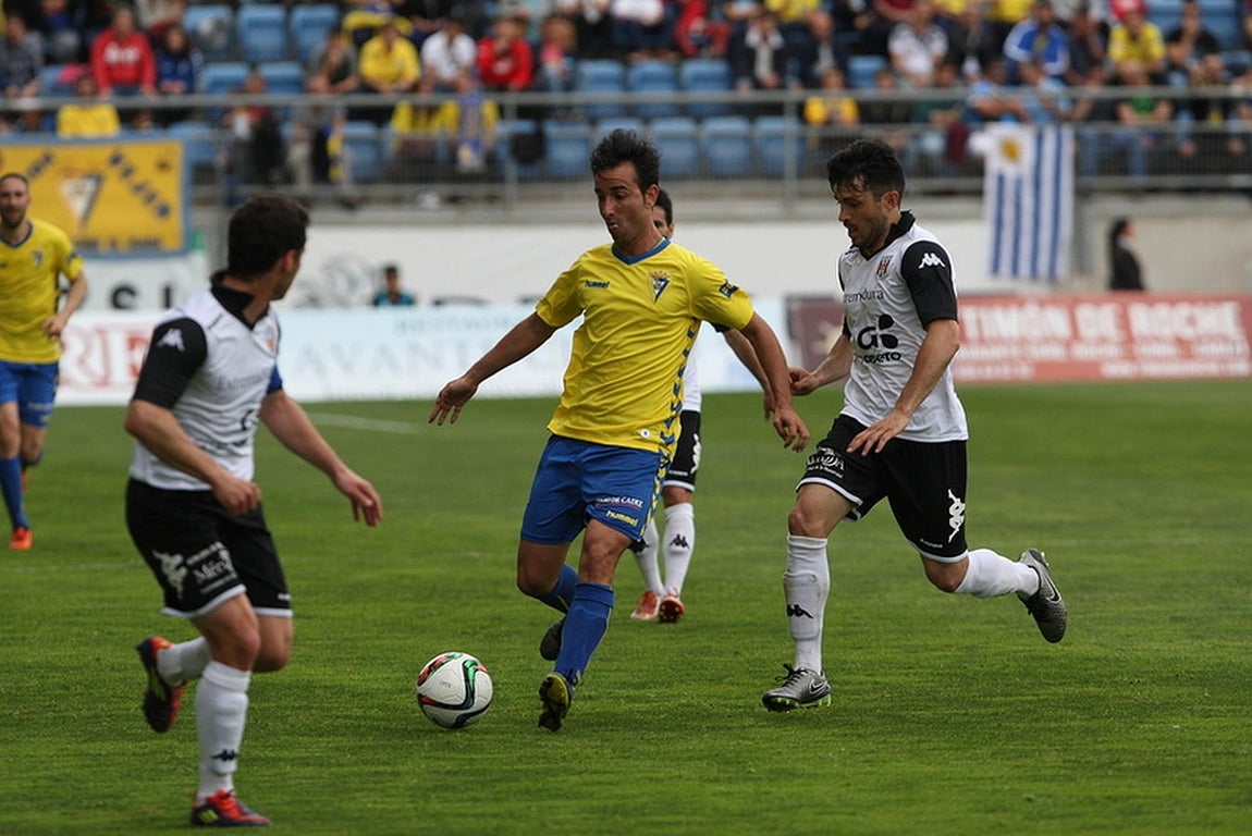 Fotos: Las imágenes del partido Cádiz CF- Mérida