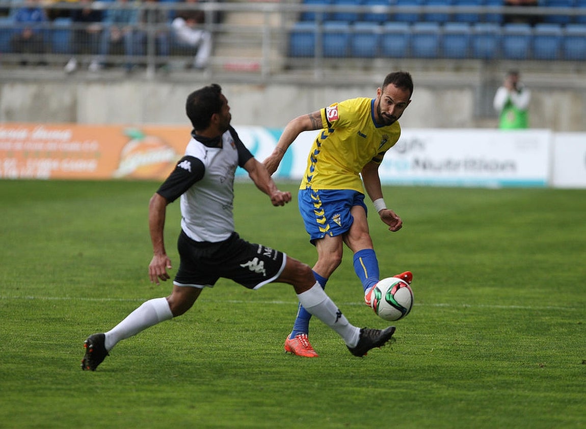Fotos: Las imágenes del partido Cádiz CF- Mérida