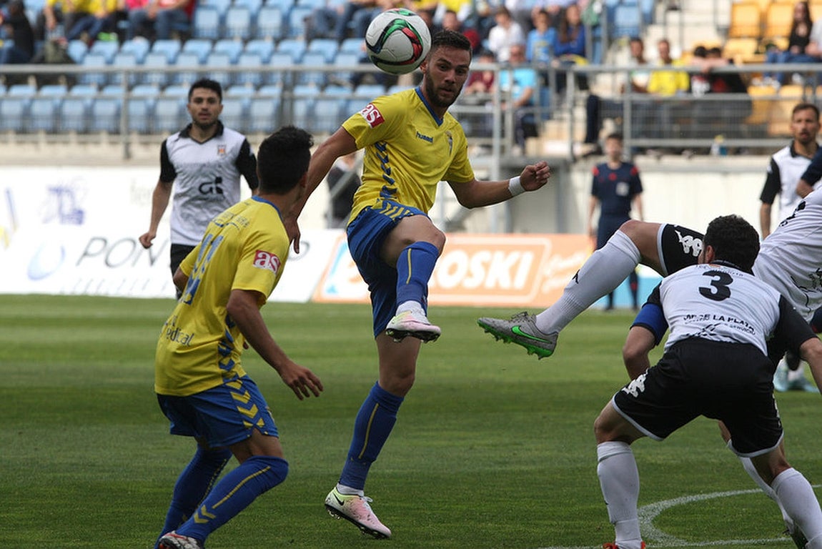 Fotos: Las imágenes del partido Cádiz CF- Mérida