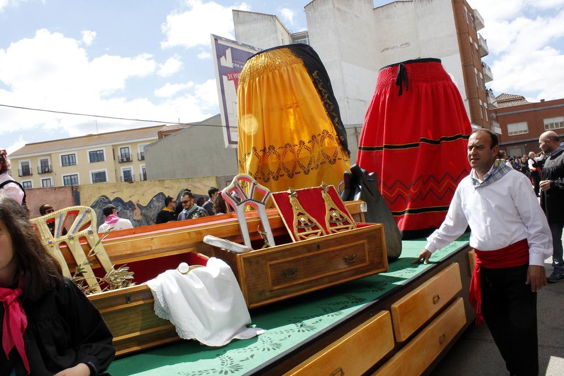 Mora se viste de gala en su Fiesta del Olivo