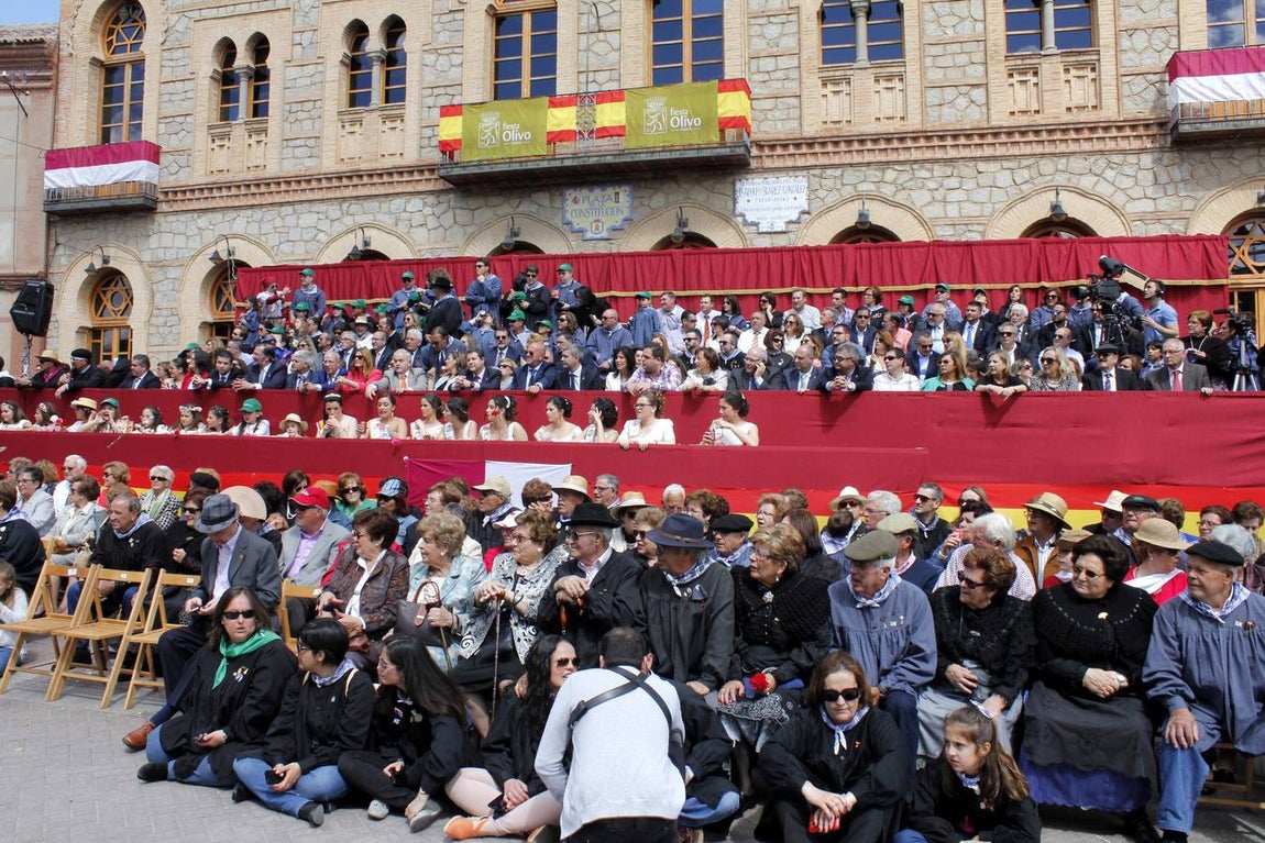 Mora se viste de gala en su Fiesta del Olivo