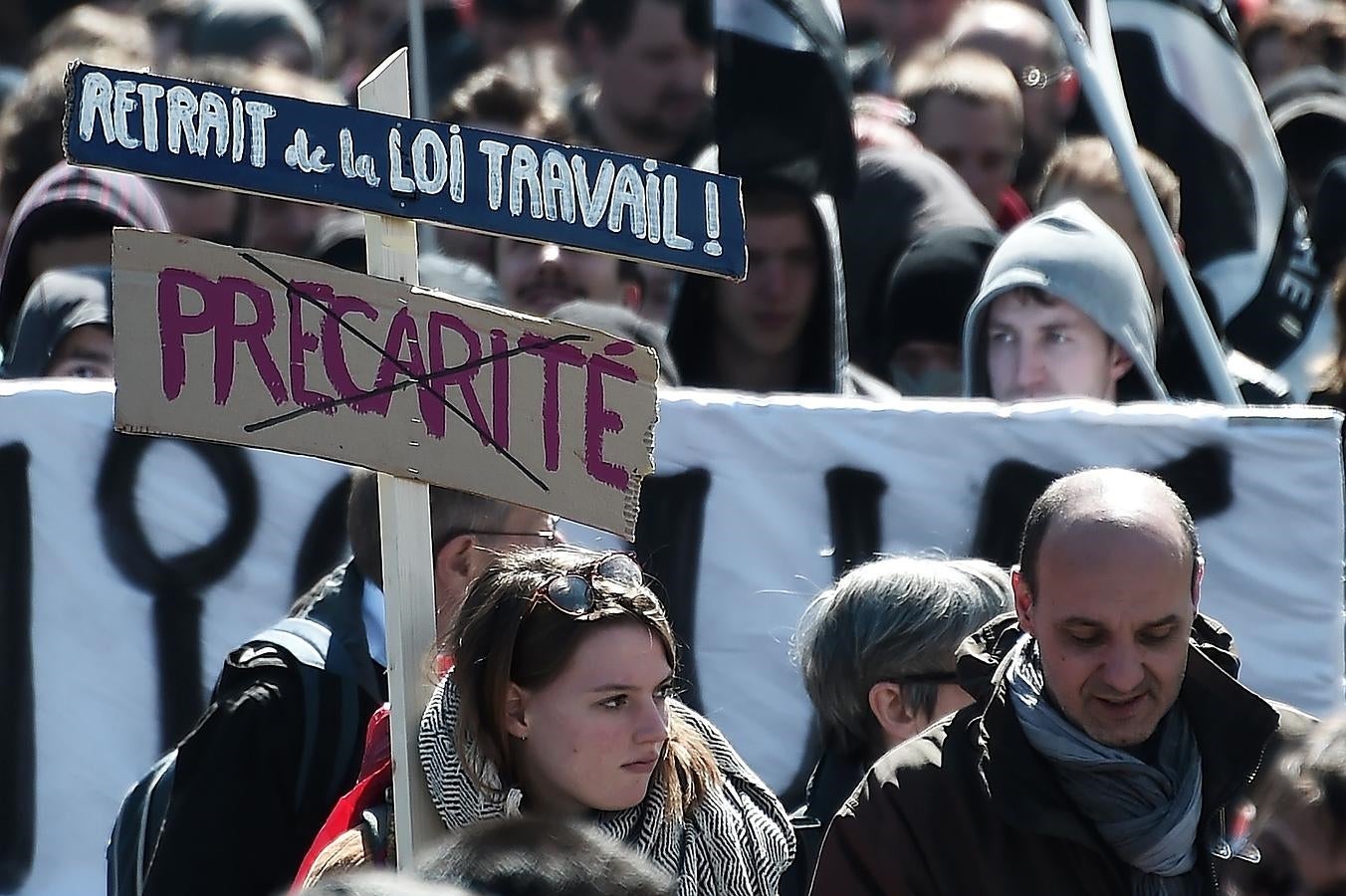 Muchos jóvenes creen que la reforma que impulsa el Gobierno los empuja a un futuro de precariedad. 