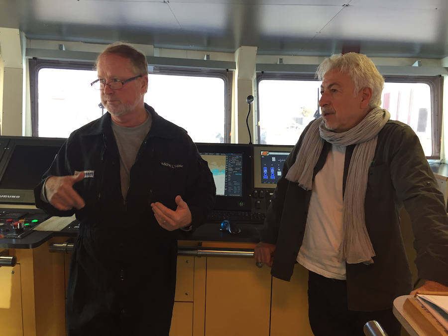 Michel L'Hour y Oussama Khatib, director del proyecto arqueológico y constructor del robot, respectivamente. 