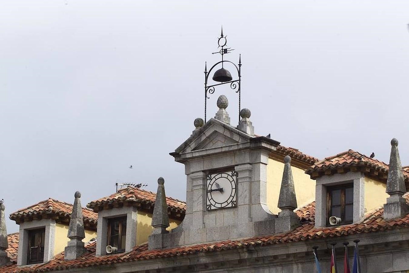 2. Reloj de la Plaza Mayor de Brunete