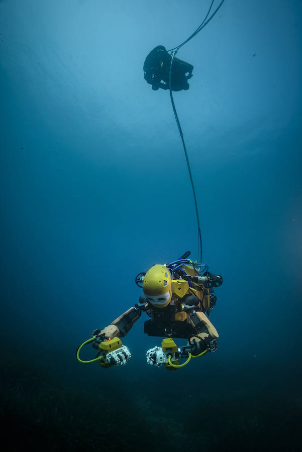 Hacia la oscuridad de las profundidades. 