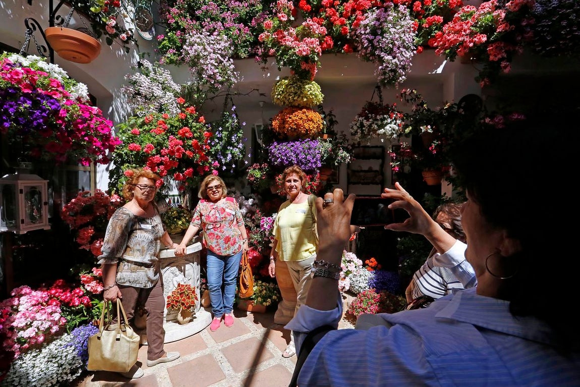 En imágenes, los Patios de Santa Marina y San Agustín en Córdoba