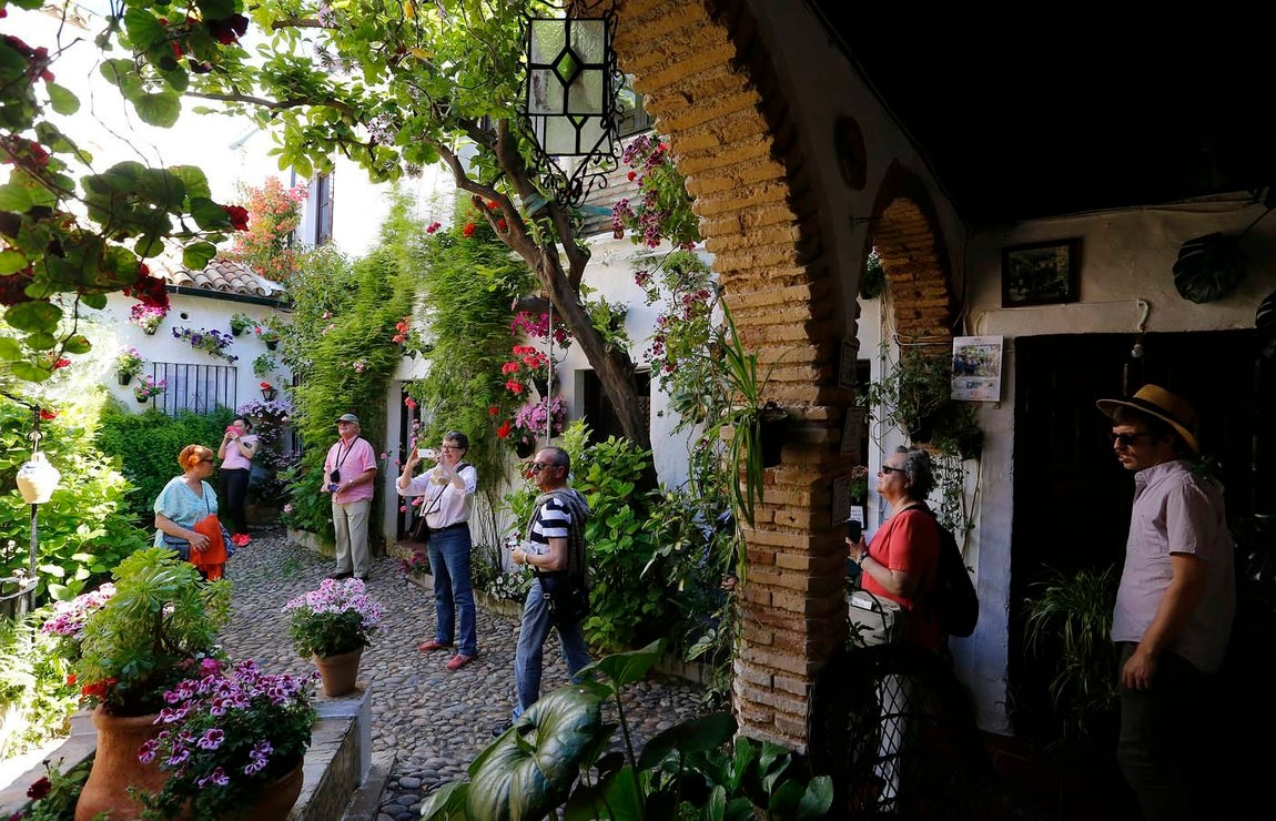 En imágenes, los Patios de Santa Marina y San Agustín en Córdoba