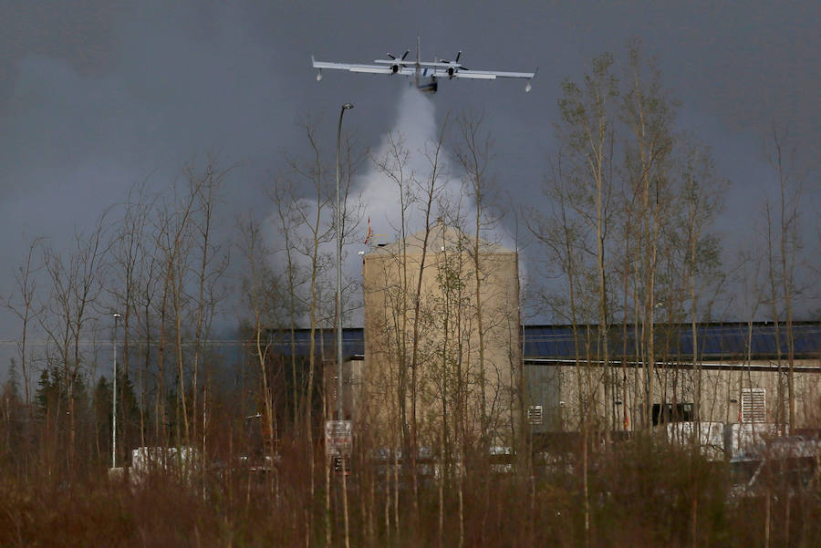 El furioso incendio de Canadá, en imágenes