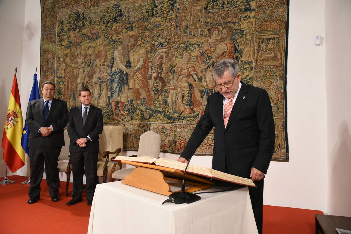 Toma de posesión de Ángel Felpeto como consejero de Educación