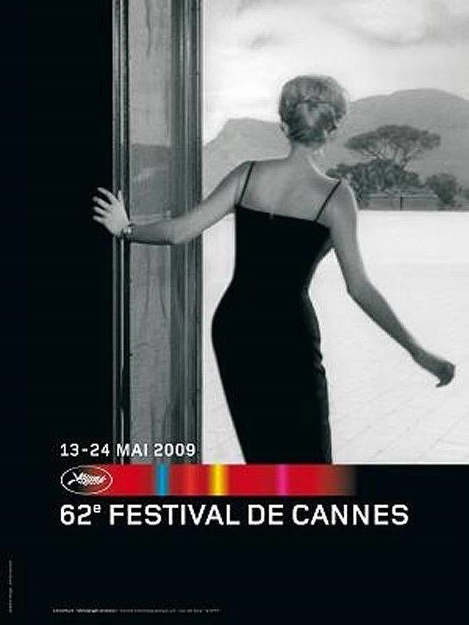 Una mujer misteriosa protagoniza el cartel de la 62 edición del festival, inspirado en «L'avventura», de Michelangelo Antonioni, que ganó el primer premio del jurado en 1960. 