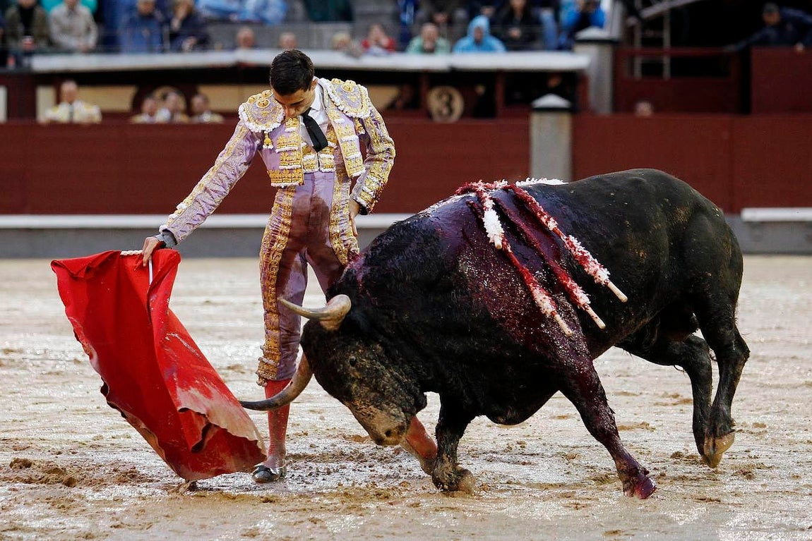 La pureza de Paco Ureña en San Isidro, en imágenes