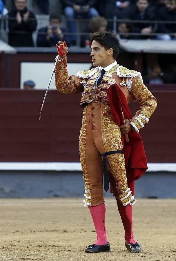 La sangre de Gonzalo Caballero y el triunfo de Morenito, foto a foto
