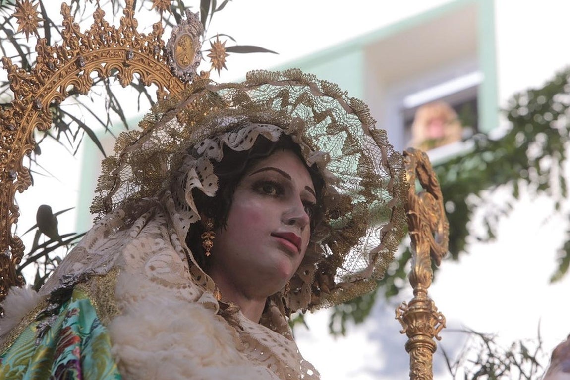 Fotos: Salida procesional de la Divina Pastora en Cádiz