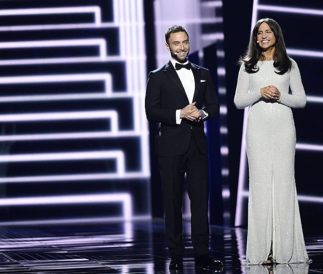 Los presentadores de la final. 