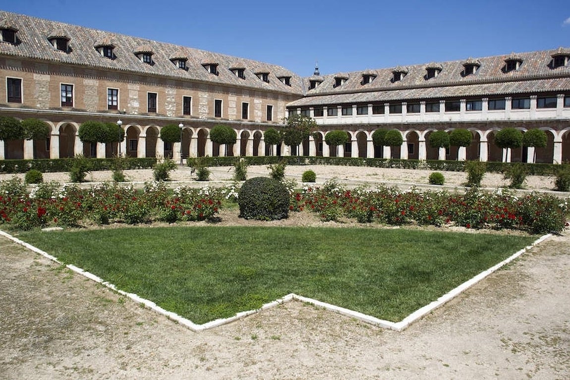 4.. El patio interior de la casa de Santiago