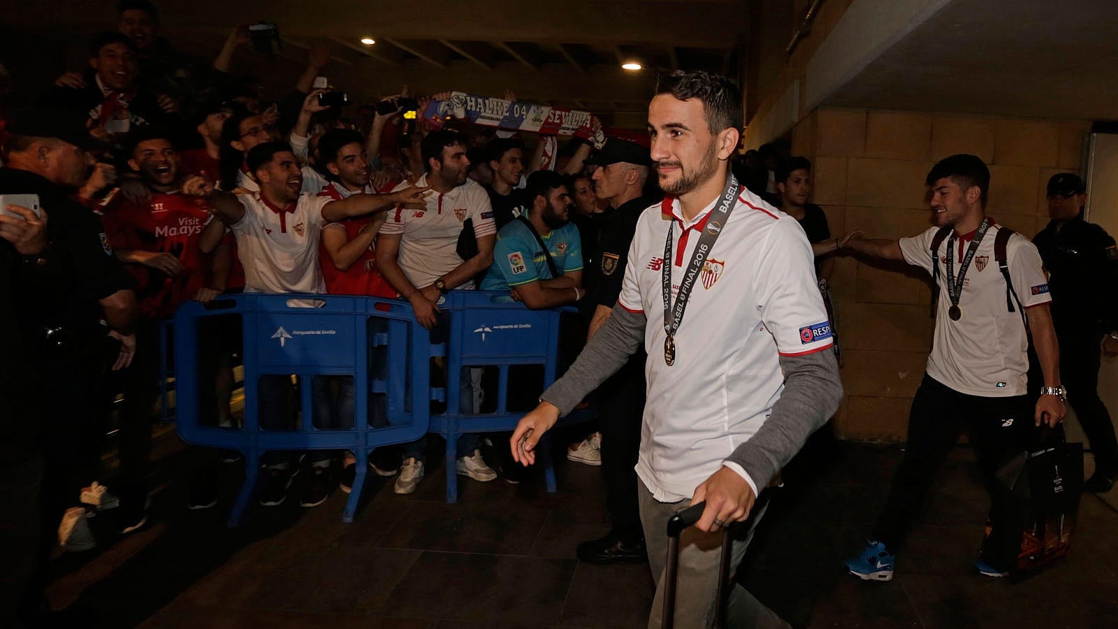 El Sevilla llega a la ciudad con la Europa League