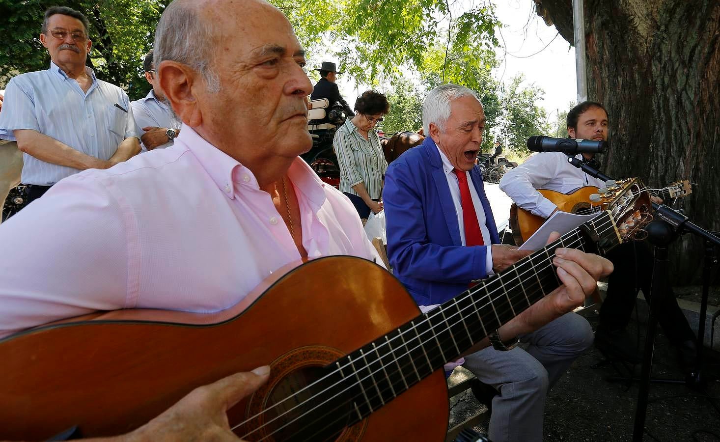 A la Feria de la Salud, a caballo