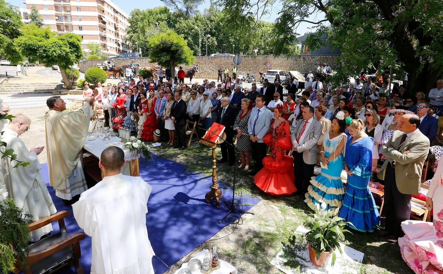 A la Feria de la Salud, a caballo