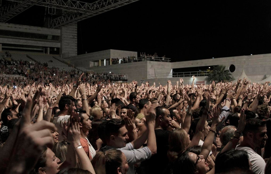 Estopa hizo vibrar a Sevilla al ritmo de rumba