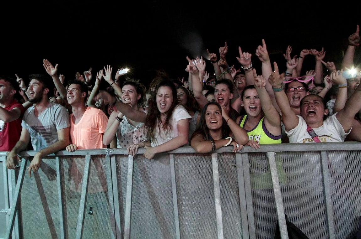 Estopa hizo vibrar a Sevilla al ritmo de rumba