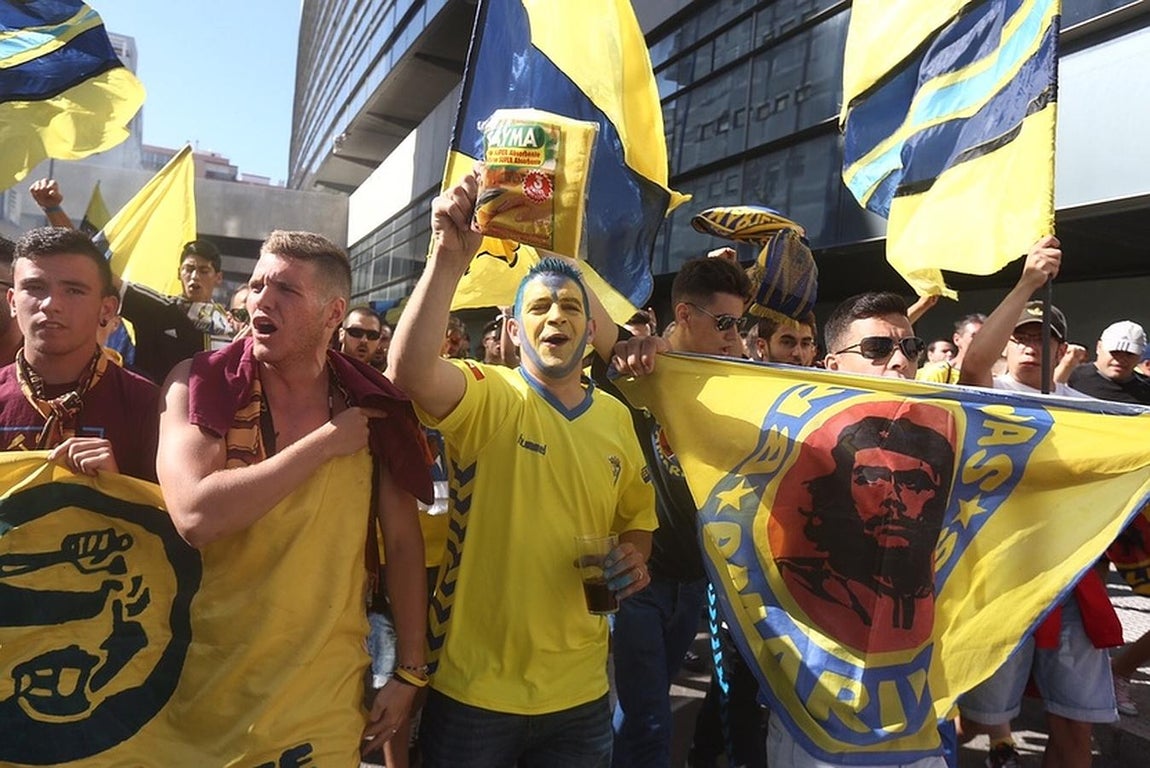 Así fue la bienvenida al Cádiz