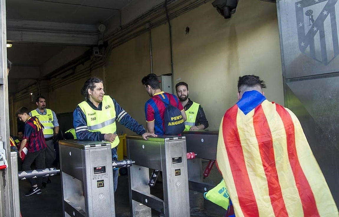 En imágenes: la afición se vuelca con sus equipos en la final de la Copa del Rey