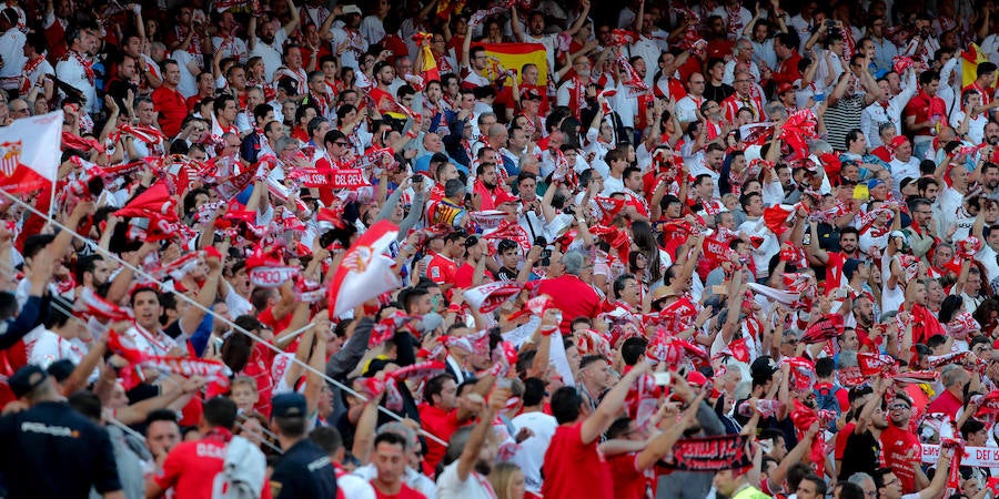 En imágenes: la afición se vuelca con sus equipos en la final de la Copa del Rey