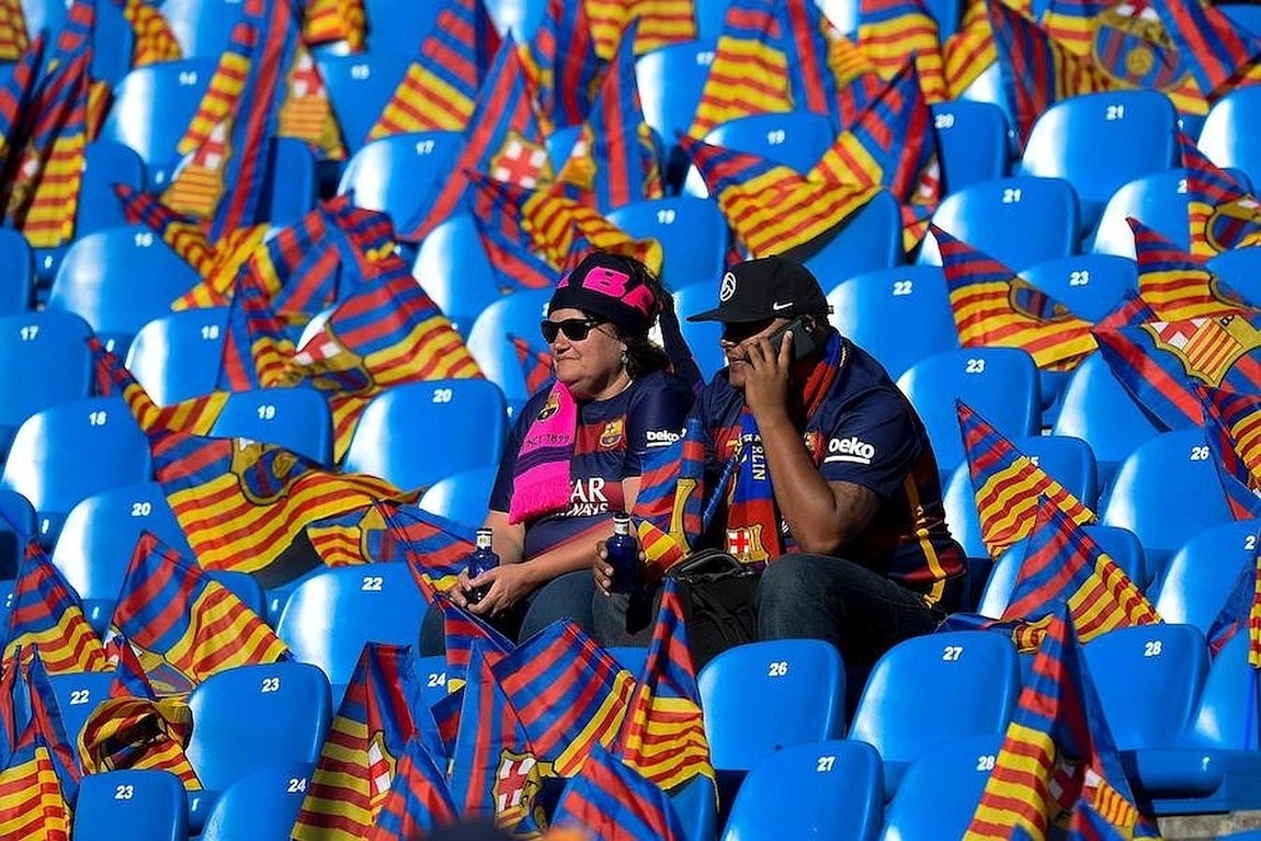 En imágenes: la afición se vuelca con sus equipos en la final de la Copa del Rey