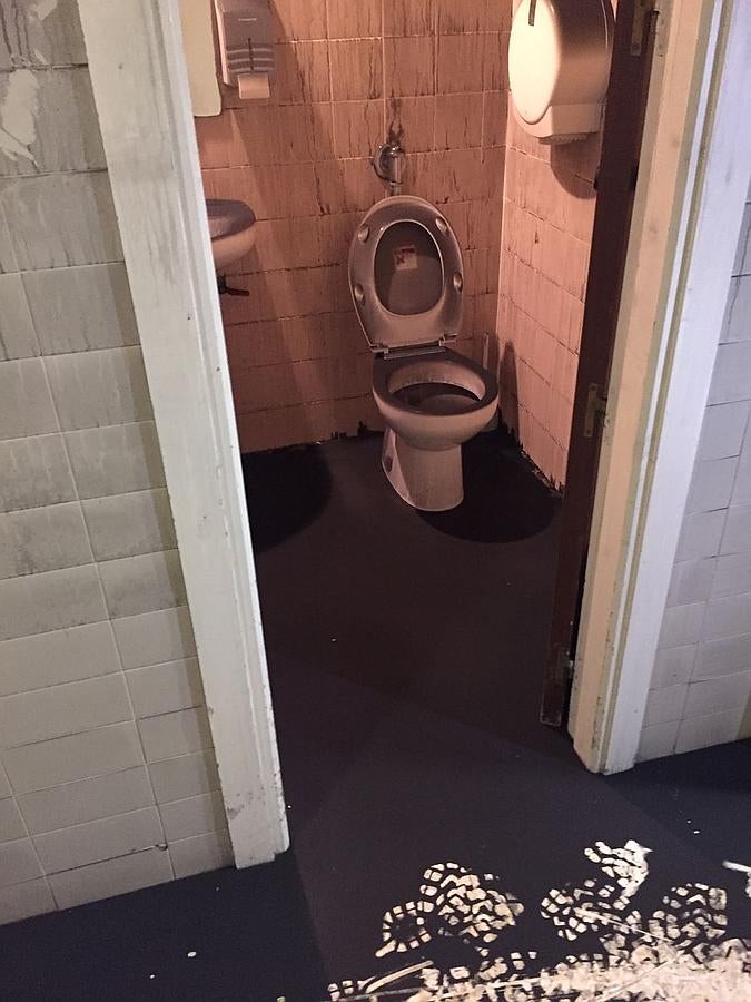 Así ha quedado la planta del Hospital de Jerez afectada por el incendio