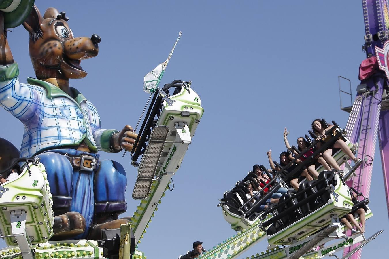 En imágenes, el ambiente del miércoles de la Feria de Córdoba