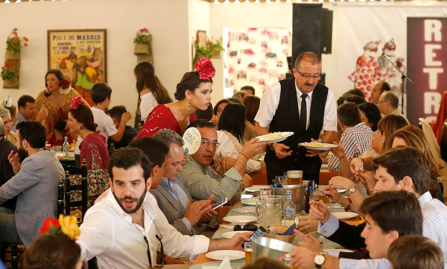 En imágenes, un jueves de Feria de sonrisas brillantes