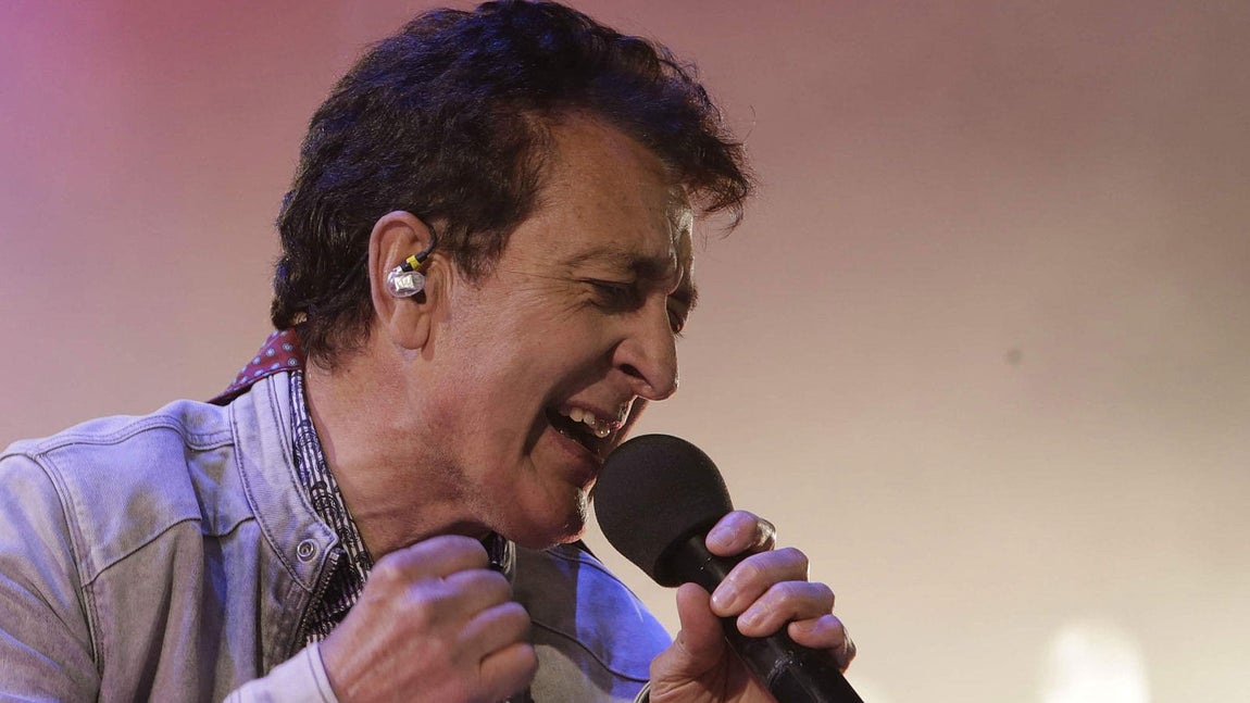 Manolo García entusiasma a Sevilla con «Todo es ahora»