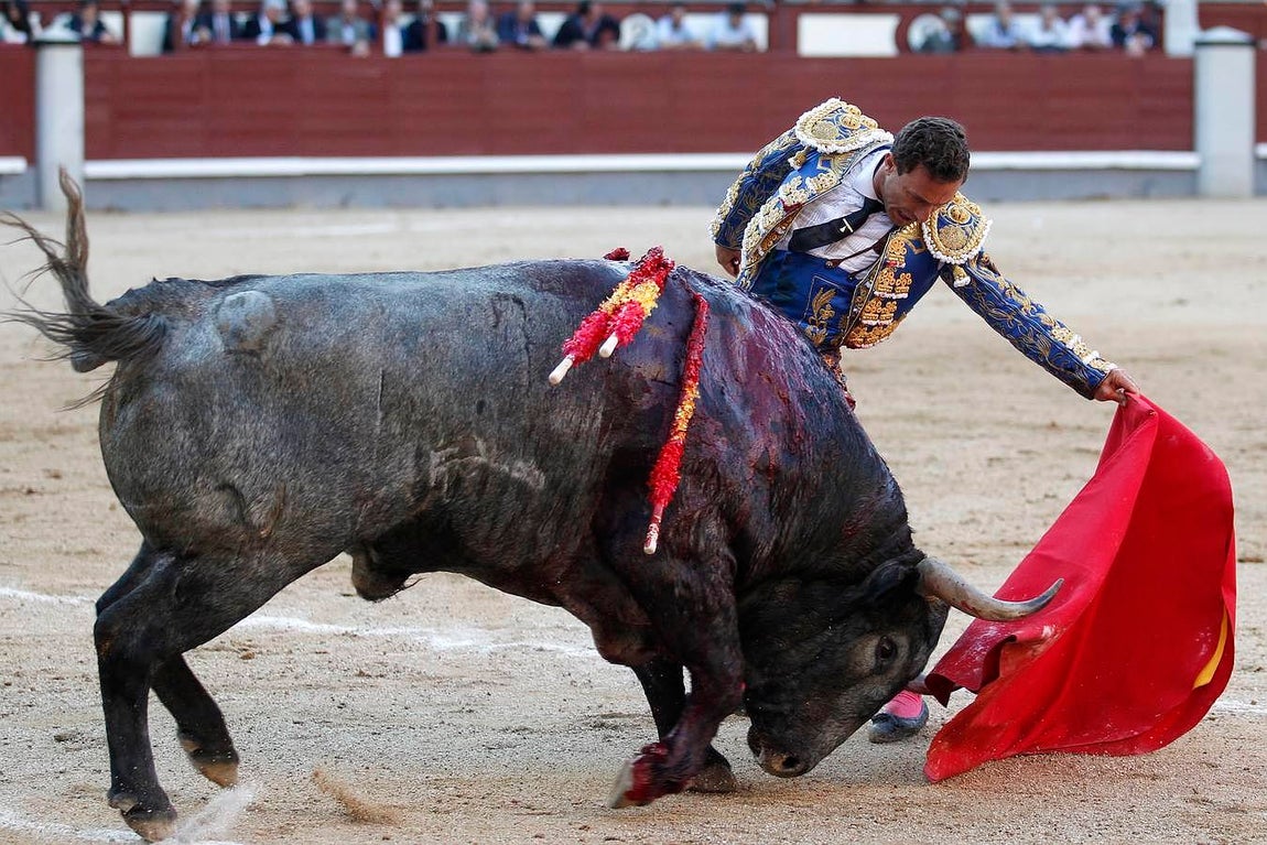 Así fue la lidia de Rafaelillo que emocionó a Madrid