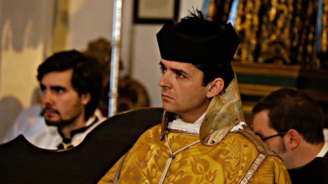 Así es una misa por el rito tradicional