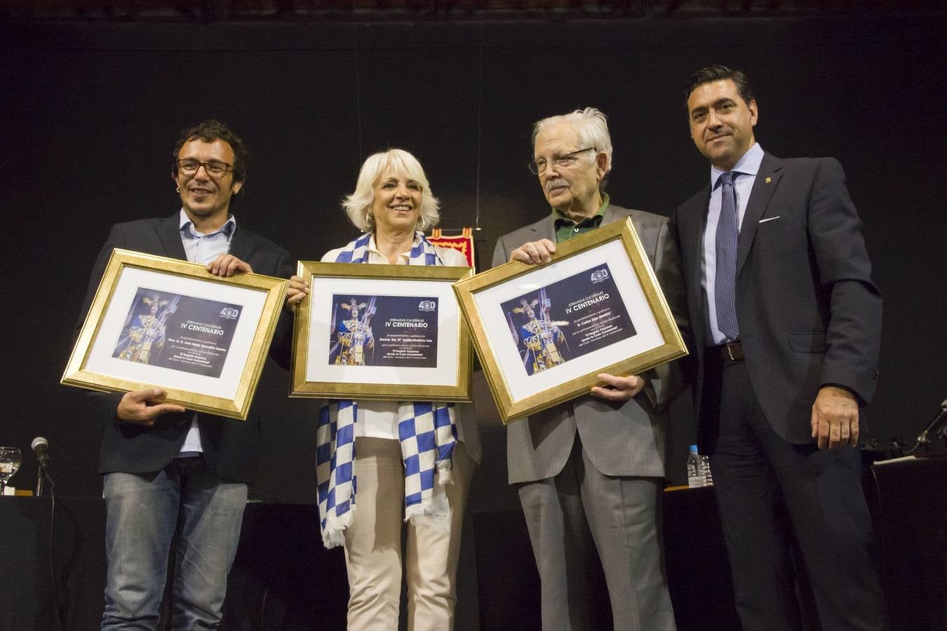 Los alcaldes de Cádiz de la democracia, con el Regidor Perpetuo