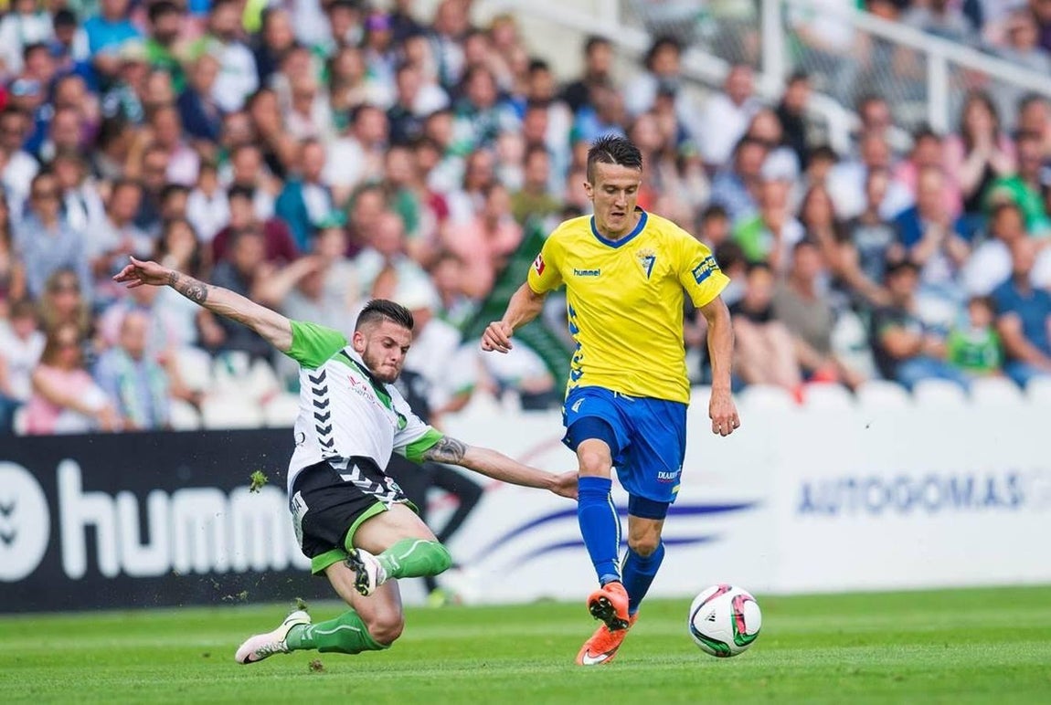 Las imágenes del partido Racing-Cádiz CF