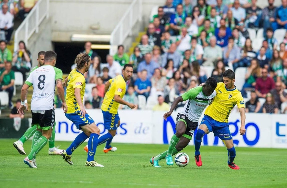 Las imágenes del partido Racing-Cádiz CF