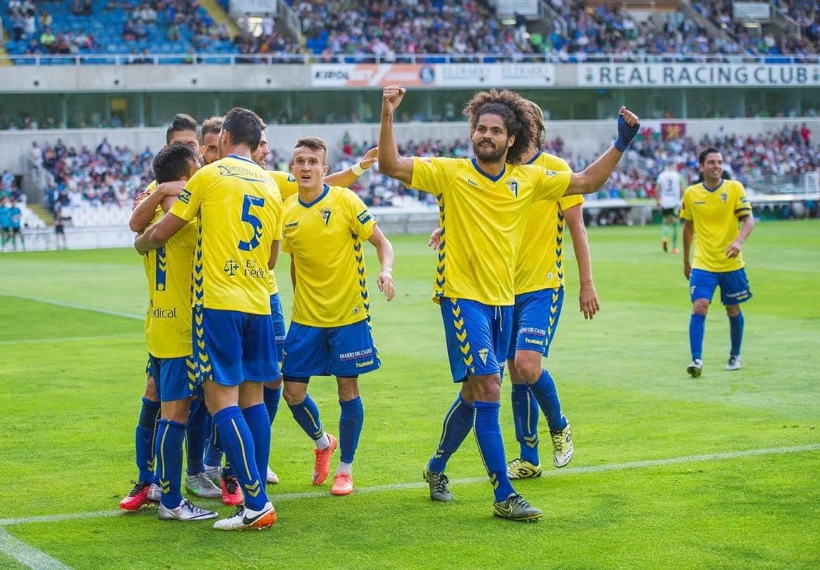 Las imágenes del partido Racing-Cádiz CF