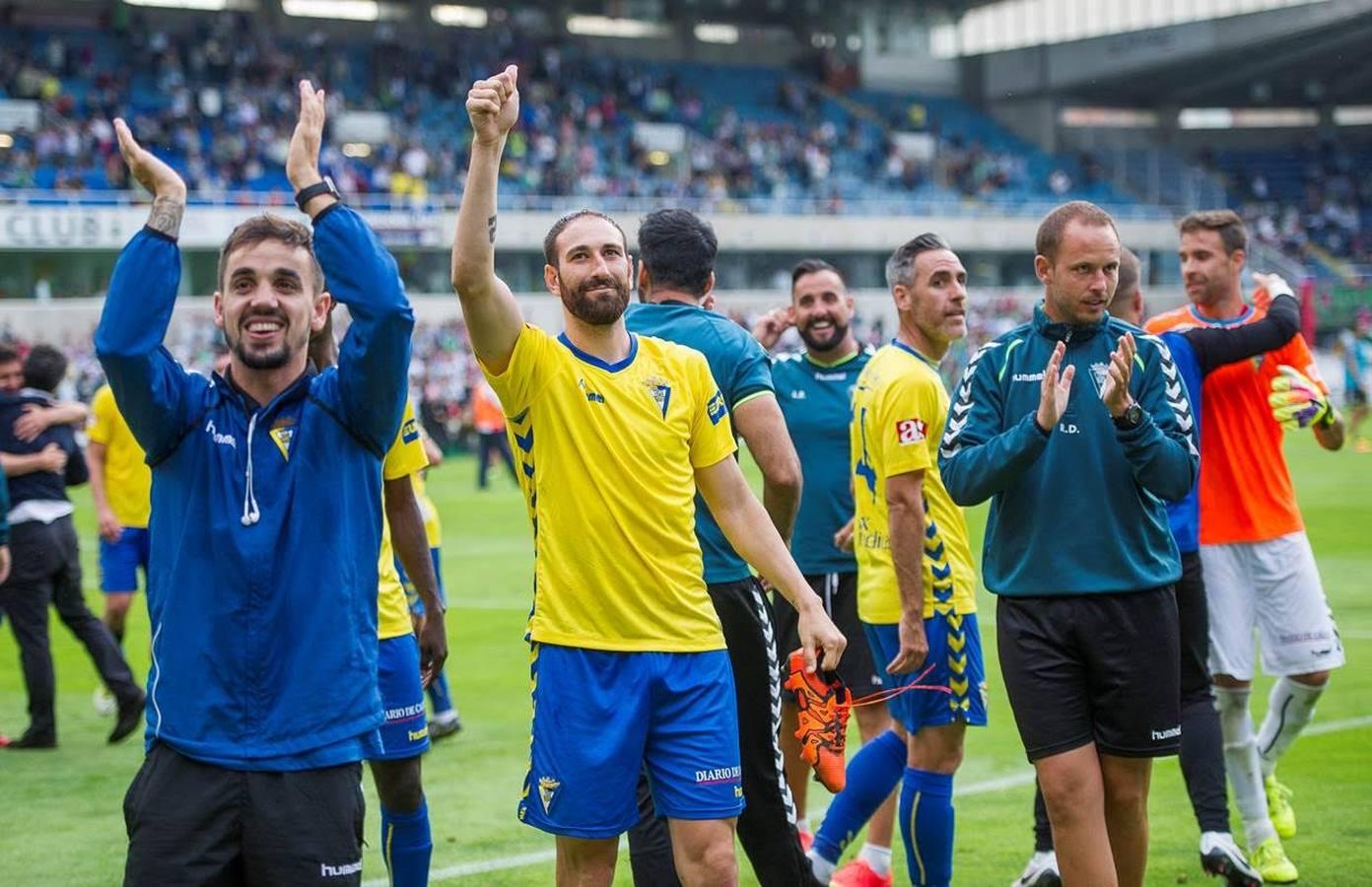 Las imágenes del partido Racing-Cádiz CF